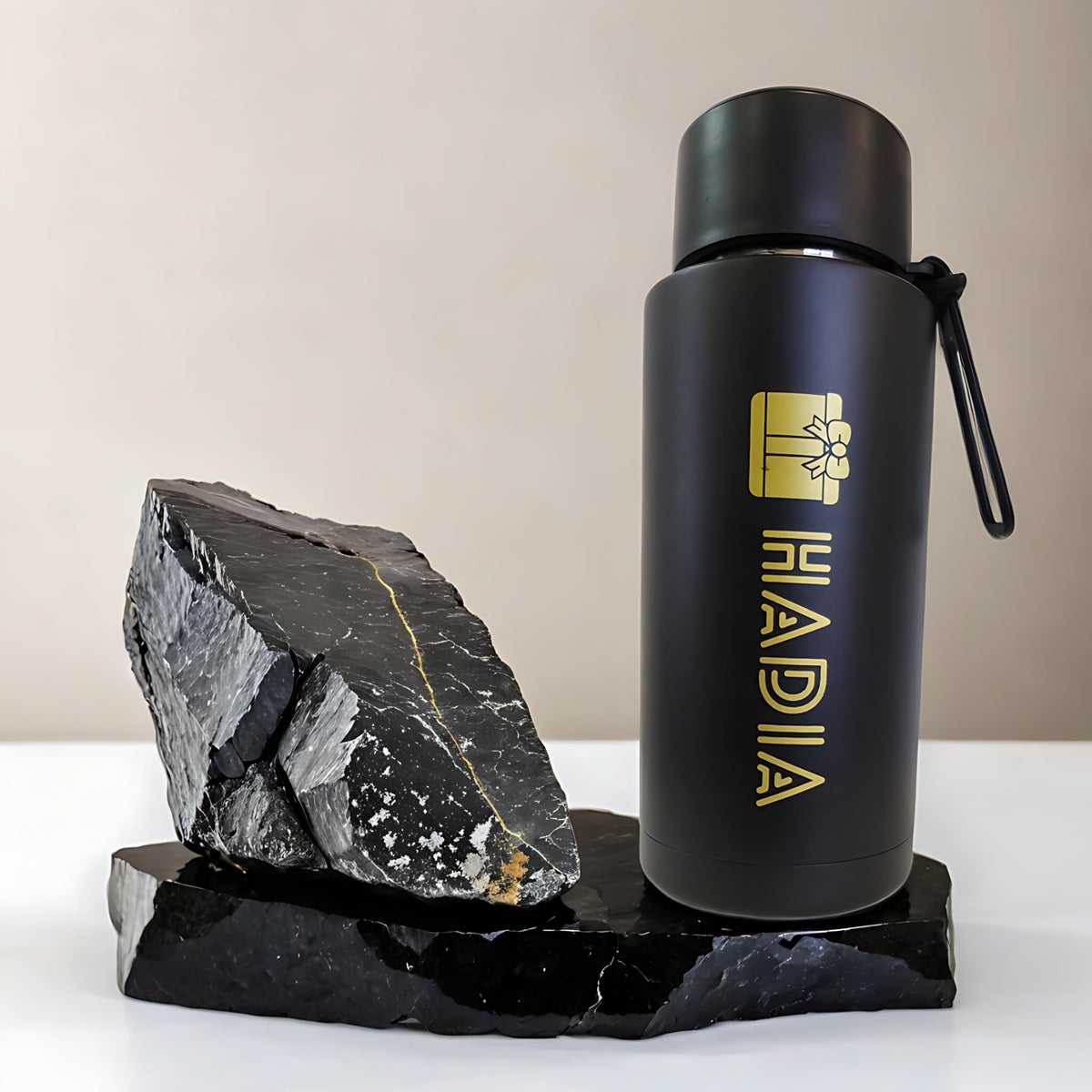 1L black triple wall insulated gym bottle with leakproof lid