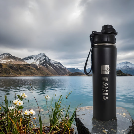 Black 22oz insulated stainless steel water bottle – Hadia